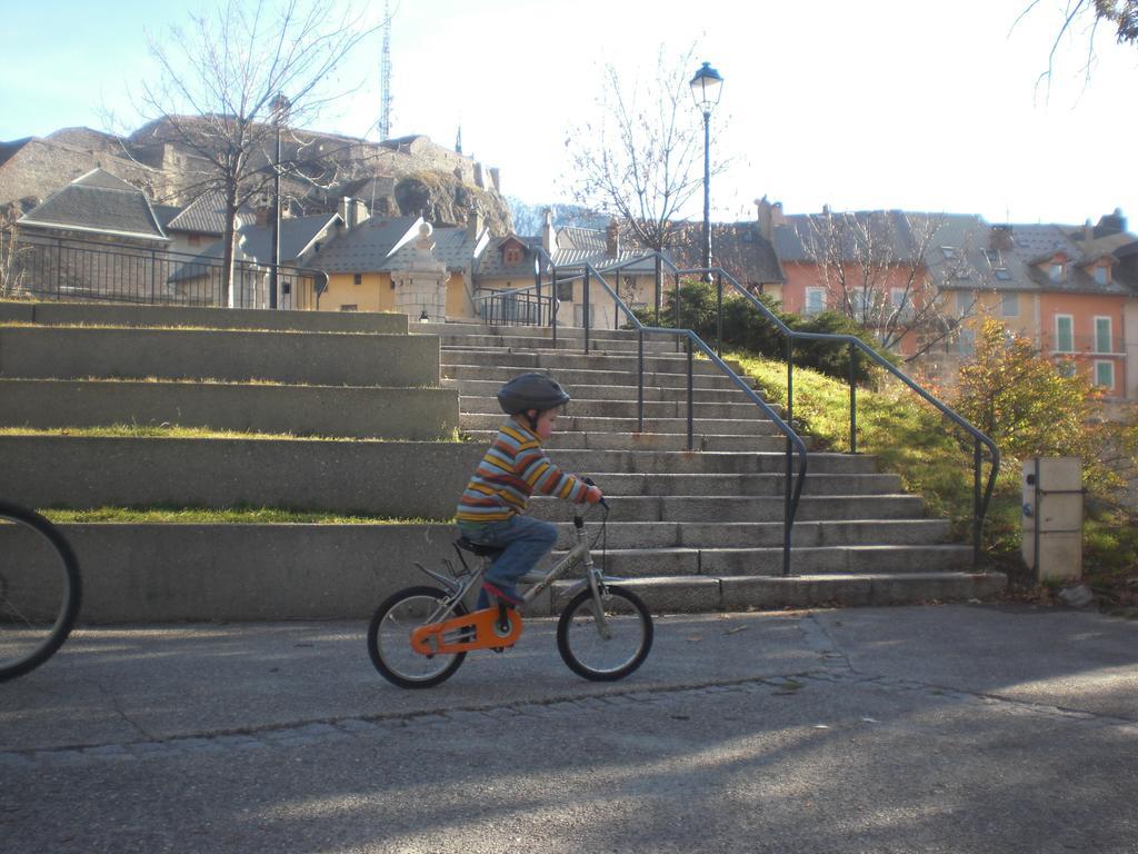 Pres Des Forts Briançon Exterior foto